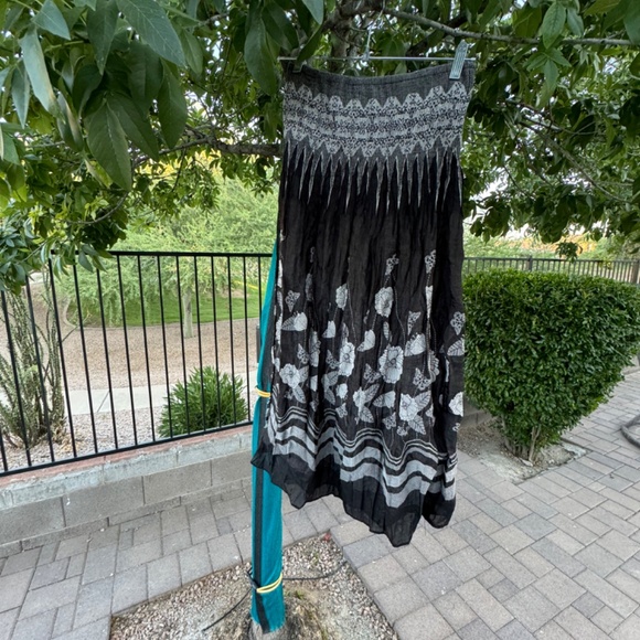 LAPIS CONVERTIBLE SKIRT/DRESS OS - Picture 3 of 8